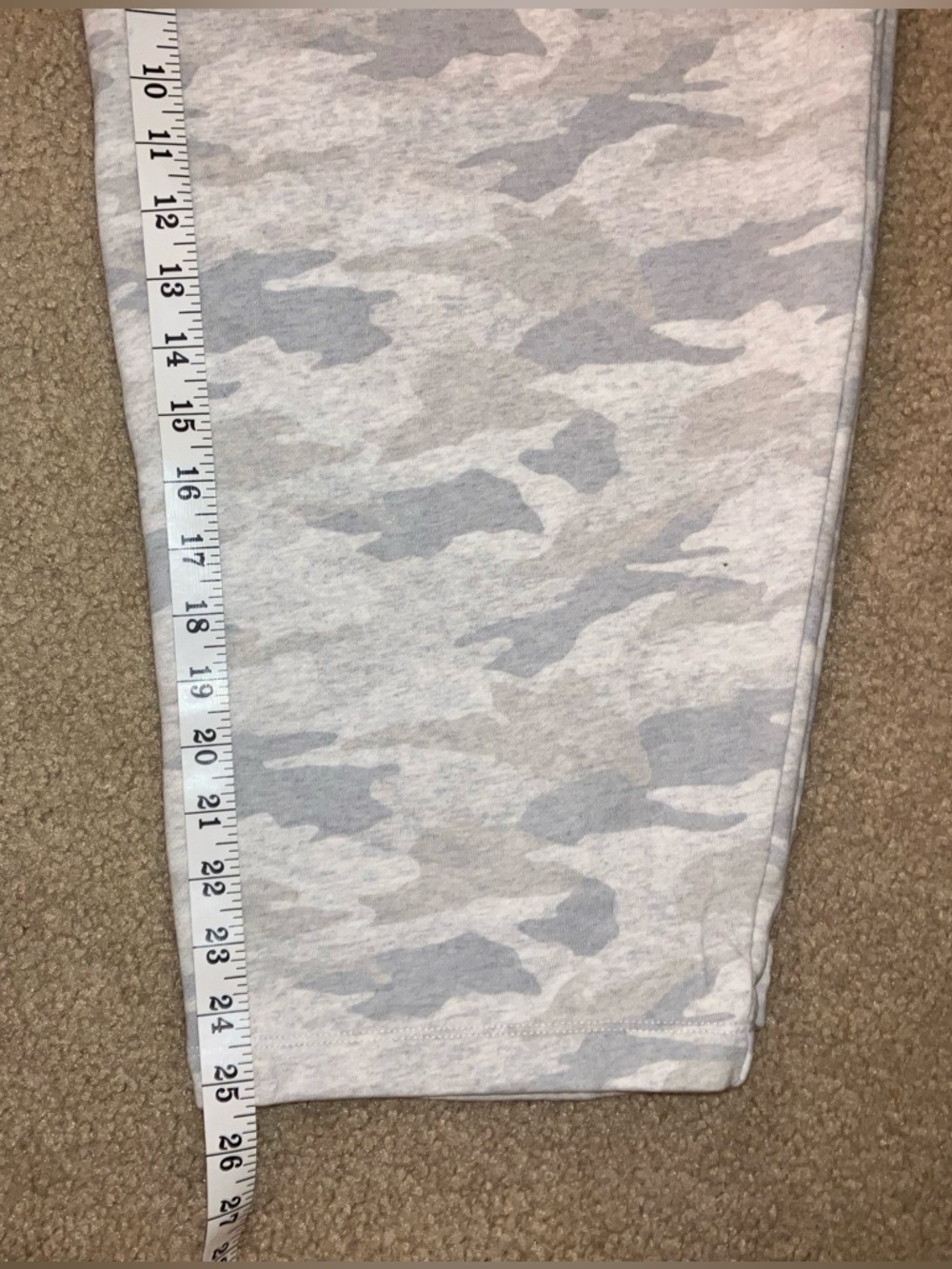 American Eagle Camo Barrel Sweatpants - Picture 8 of 8